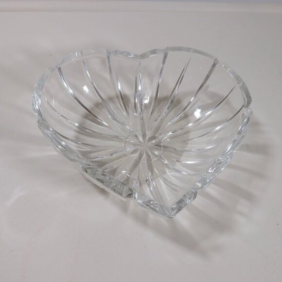 Heart Shaped Candy Trinket Dish Ribboned Glass #2 - Picture 7 of 13